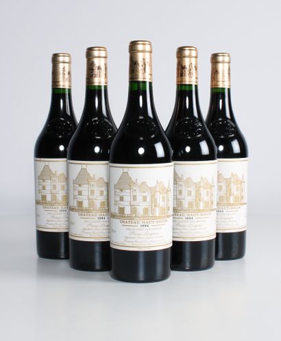 Château Haut-Brion 1994, six bouteilles,...