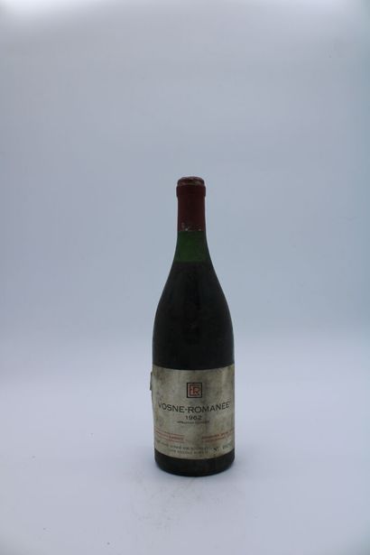 null Vosne-Romanée 1962, Domaine René Engel, niveau 3 cm , étiquette tachée