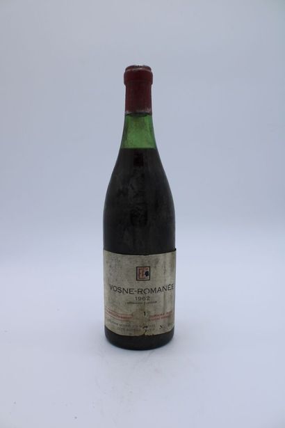 null Vosne-Romanée 1962, Domaine René Engel, niveau 4.7 cm , étiquette tachée