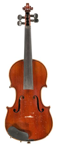 null *Deux violons

Très joli violon 1/4 fait à Mirecourt vers 1900-1920, étiquette...
