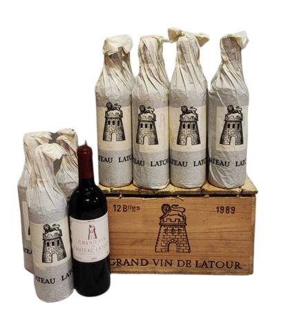  Grand Vin de Château Latour 1989, wooden case of 12 bottles, good level