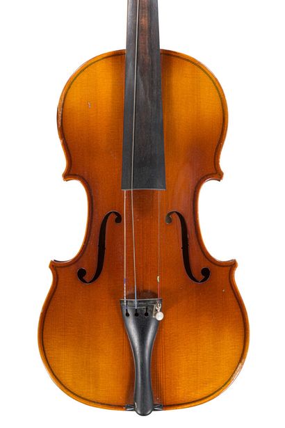  *Suzuki violin in perfect condition. 
356 mm on the bottom