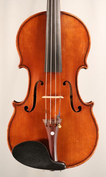 null *Violon français, travail de la Maison Laberte à Mirecourt vers 1920 sur le...