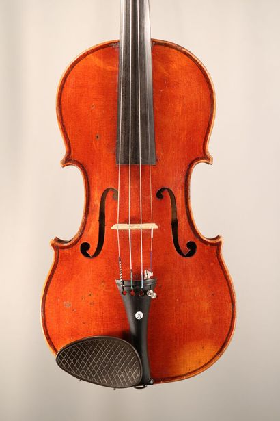 *Pretty 19th century Mirecourt violin bearing...