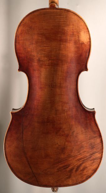 null *Pretty cello, early 19th century work, with apocryphal label of Antonius Thier,...