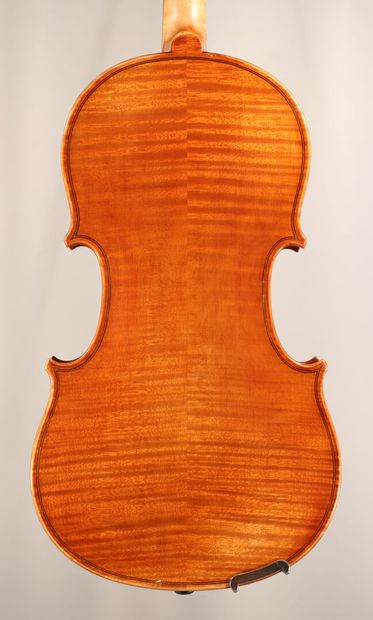 null *Violin German work around 1900/1920, bearing an apocryphal label of Guiseppe...