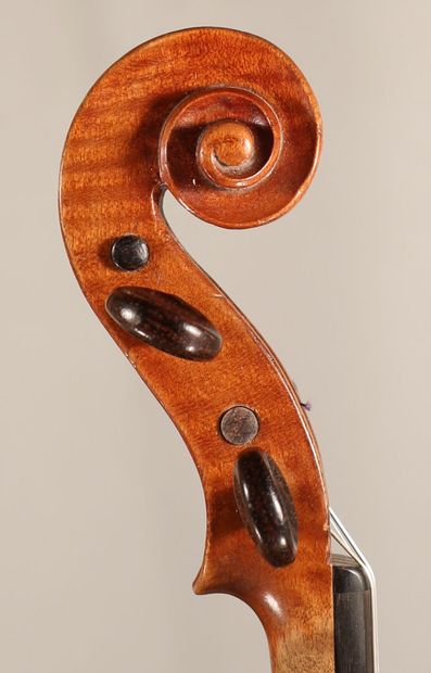 null *Violin made by François Lecavellé, authentic iron mark on the inside, restorations...