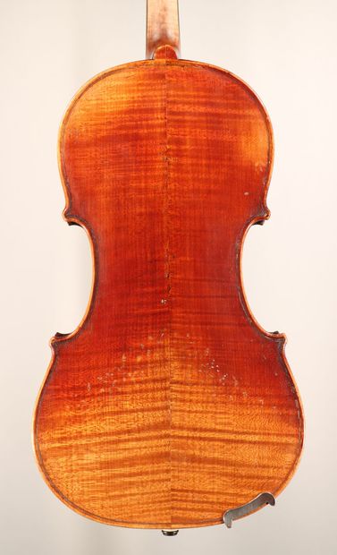 null *Violin made in Mirecourt around Derasey bearing an apocryphal label Gérard...