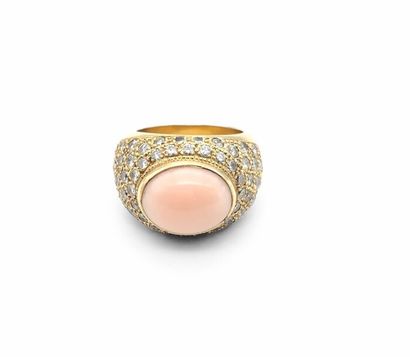 null Dome ring in yellow gold 750 set with a cabochon of angel skin coral and 68...