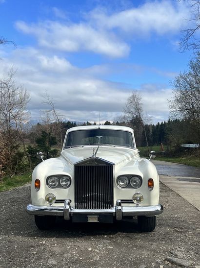 null ROLLS ROYCE Silver Cloud 1963

Swiss registration
Chassis number SFU 373
Displacement...