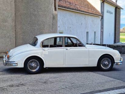 null Jaguar MK2 1961 

Carte grise suisse
Numéro de châssis 176 987 DN
Cylindrée...