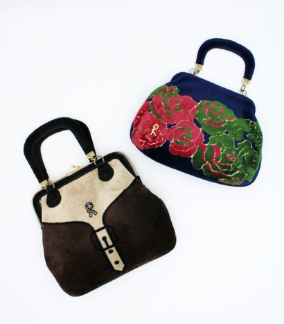 null ROBERTA di CAMERINO, Set of two handbags, purse shape, hand-carried, in velvet...
