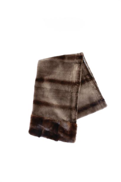 null Scarf in partly shaved mink
length 152 cm