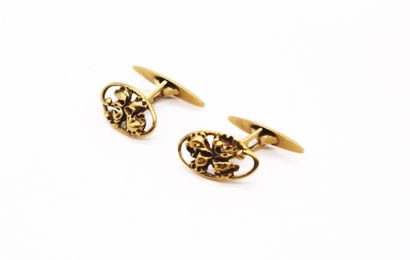 null Pair of openwork cufflinks in 750 yellow gold
total weight 6.5 g.