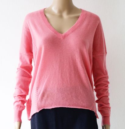 null ZADIG & VOLTAIRE, Pink cashmere openwork sweater, V-neck, spots and holes
size...