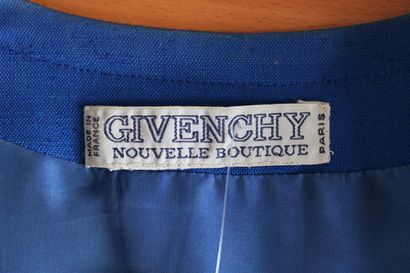 null GIVENCHY Short-sleeved blouse dress in blue linen, small stains, missing lozenge...