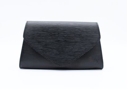 null Louis VUITTON, Black epi leather pouch, closes with a snap, one inside pocket,...