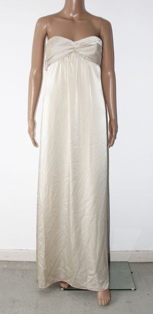 null BCBG MAXAZRIA, Evening dress, strapless form, back embellished with a bow, beige...