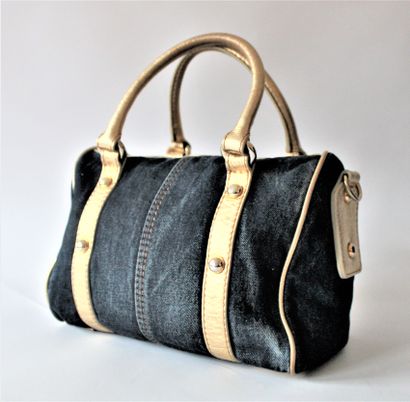 null DOLCE & GABBANA , Denim and gold leather bag, two handles, zipper closure, fabric...