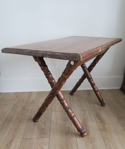 null Campaign military table, 18th century, with patinated oak baluster legs and...