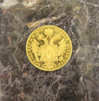 null A gold coin of 4 florins (10 francs equivalent) Emperor Francis of Austria 1915
PB....