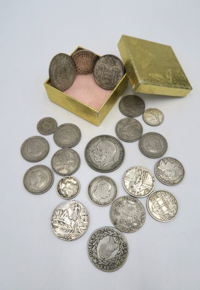 null Set of miscellaneous coins, some silver, some metal, including a silver coin,...