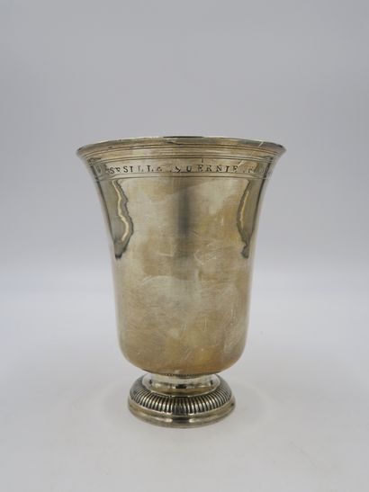 null Silver tumbler, late 18th century ? 
Plain body, engraved "Sesille Guernié F....