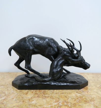 null Antoine Louis BARYE (1796-1875) 
Panther seizing a deer
Bronze with shaded dark-green...