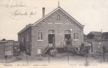 null 
EASTERN FLANDERS. Set of 33 postcards circulated before 1910.

Broechem castle...