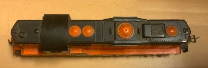 null 
[Diesel Locomotives ATHEARN HO - 3159 Milaukee Road GP9 Diesel Loco.

，没有边...