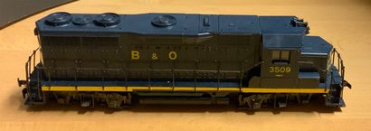 null 
[柴油机车 ATHEARN HO - 4202 Baltimore & Ohio GP-35 #3509 Diesel Loco.

在原来的盒子里...