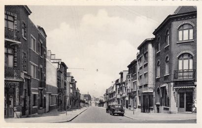 null 
EVERE. Lot of 9 semi-modern postcards.

Street Saint-Vincent, 4 photo-cards...