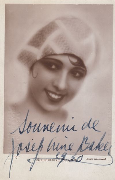 null 
Josephine BAKER - Portrait-carte postale avec envoi autographe signé au recto...