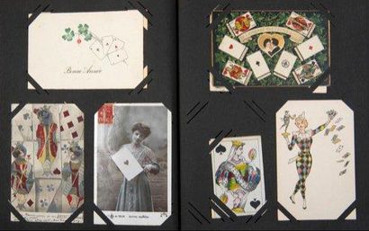 null [Cartes à jouer] - Cartes postales sur le thème des jeux de cartes. Album in-4,...
