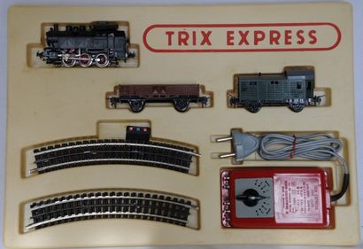 TRIX Circuit électrique, comprenant une locomotive Tender à vapeur, deux wagons,...