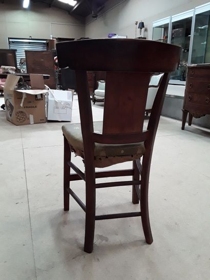 null Lot including : 

- Wooden and veneer chair with painted back (accident) H:...