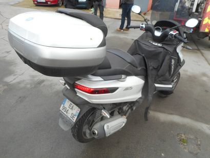 null TM PIAGGIO MP3 300 LT TMP2 de couleur Blanche 

Carburant : ES 

Puissance Administrative...