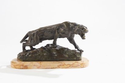 null Thomas François CARTIER (1879-1943)

Roaring panther 

Bronze proof with brown...