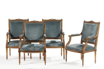 null Green lacquered and gilded wood lounge furniture with moulded and carved knotted...