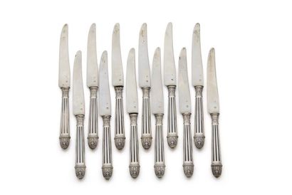 null Suite of twelve fruit knives, silver blade and handles in 925‰ filled silver,...