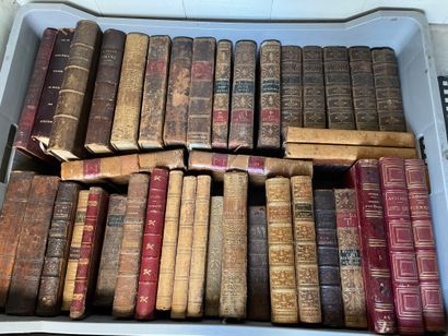 null +LOT 272+2 MANNETTES de livres reliés