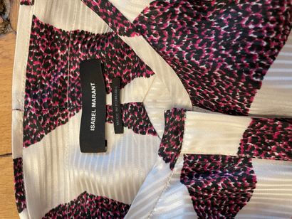null ISABEL MARANT 

Blouse in silk and viscose ecru with purple and black animal...