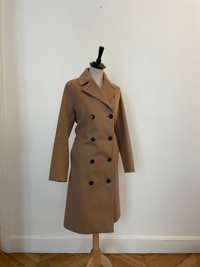 null MACKINTOSH 

Trench coat en laine beige.

T. 36

Largeur aux épaules 39 cm ,...