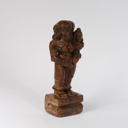 null Bois de char sculpté d'une divinité avec enfant en bois sculpté

H. 27 cm