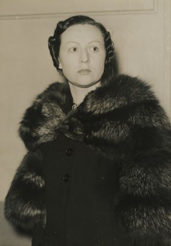 null Unidentified photographers. Murderers, twelve (12) photographs 1931-1958. Simone...