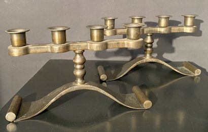 null Charles PIGUET (1887-1942) 

Paire de chandeliers en fer forgé à quatre lumières

Signés...