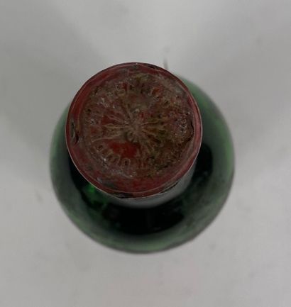 null 1 bouteille Ch. Mouton Rothschild 1968 niveau Bas ,etiquette et capsule abî...