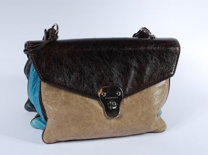 null BALENCIAGA 

Taupe, brown and turquoise handbag.

34 x 22 cm approximately (without...