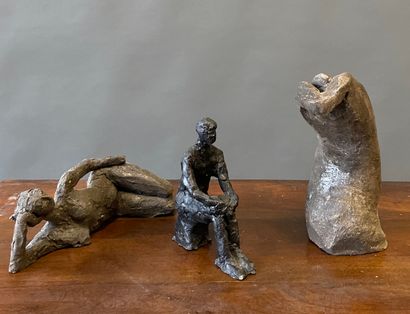null Ecole Moderne 

Trois sculptures en terre cuite

En l'état