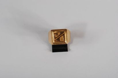 Ring in 18K yellow gold 750/000

weight :...